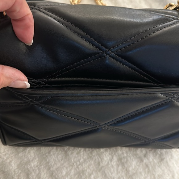 Black quilted evening bag, never used! - Picture 9 of 9